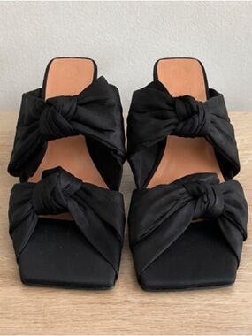 NWOB GANNI Black Satin Bow Kitten Heel Square Toe Sandals Size 9.5